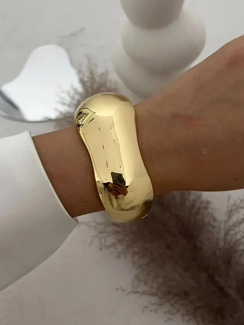 Vellina Wide Cuff