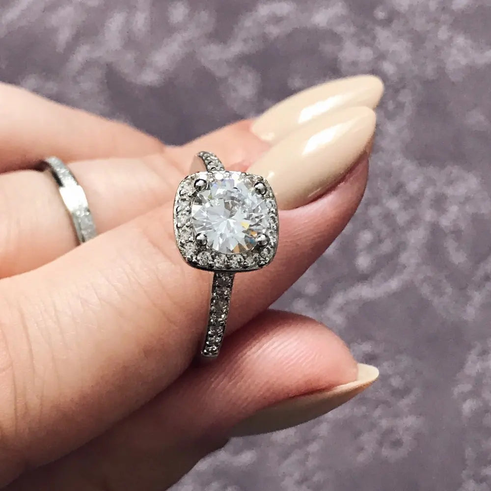 Vellina Wedding Rings