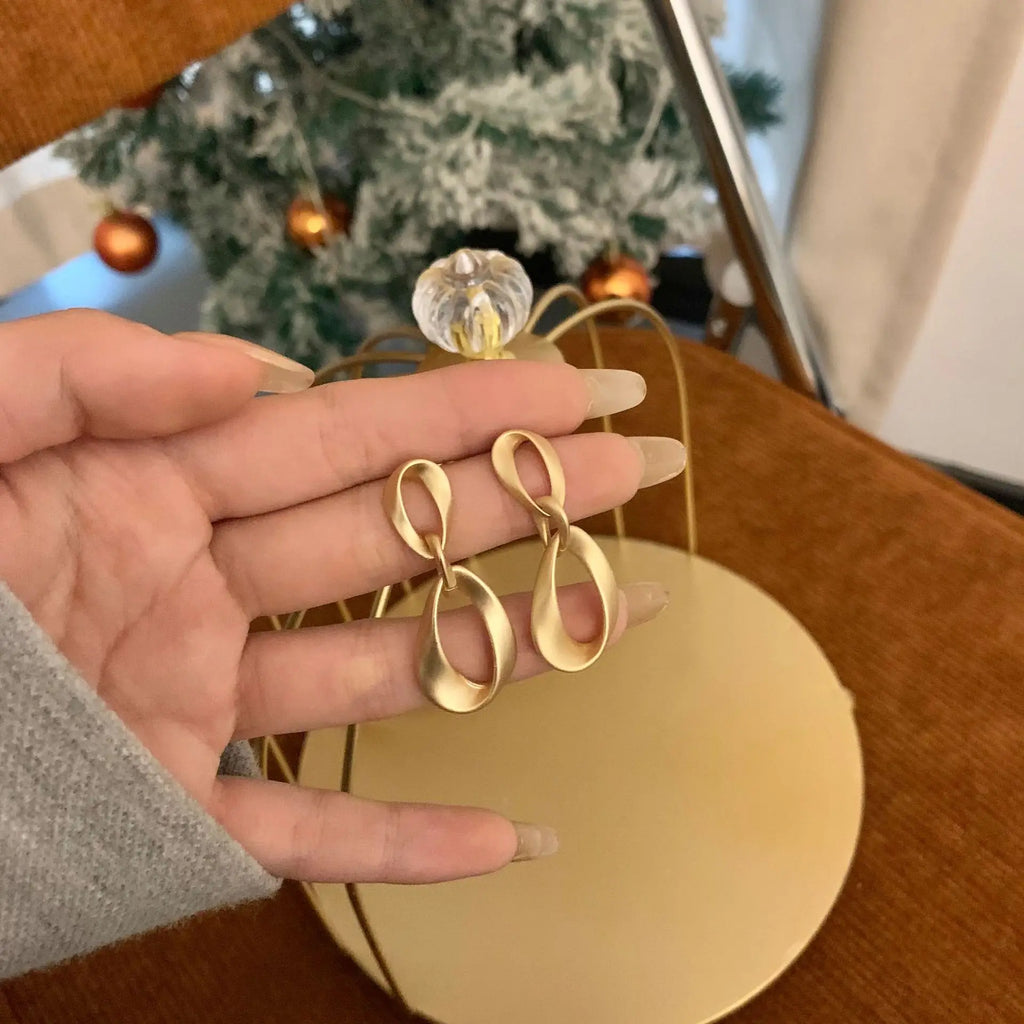 Velinna Irregularity