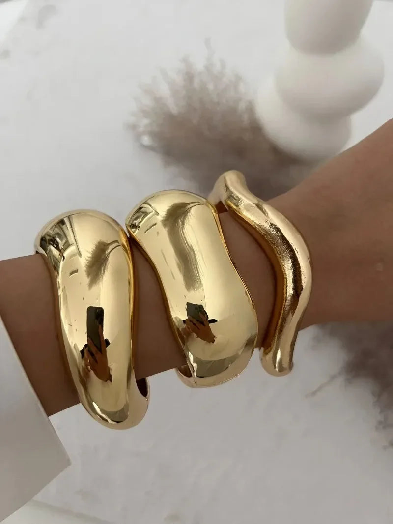Vellina Wide Cuff