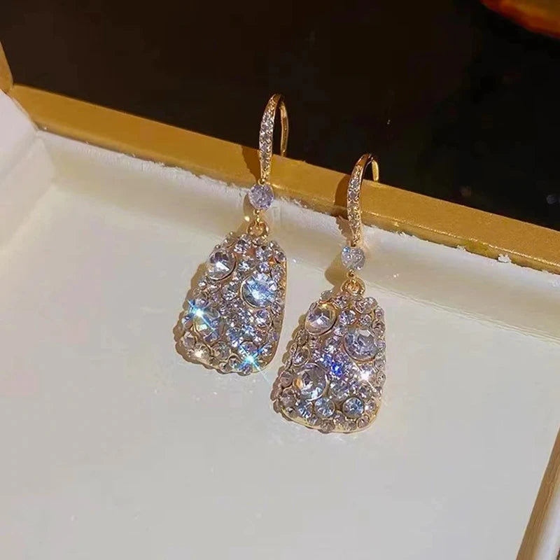 Velinna Shiny Zircon