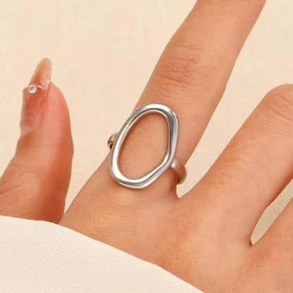 Vellina Hollow Ring