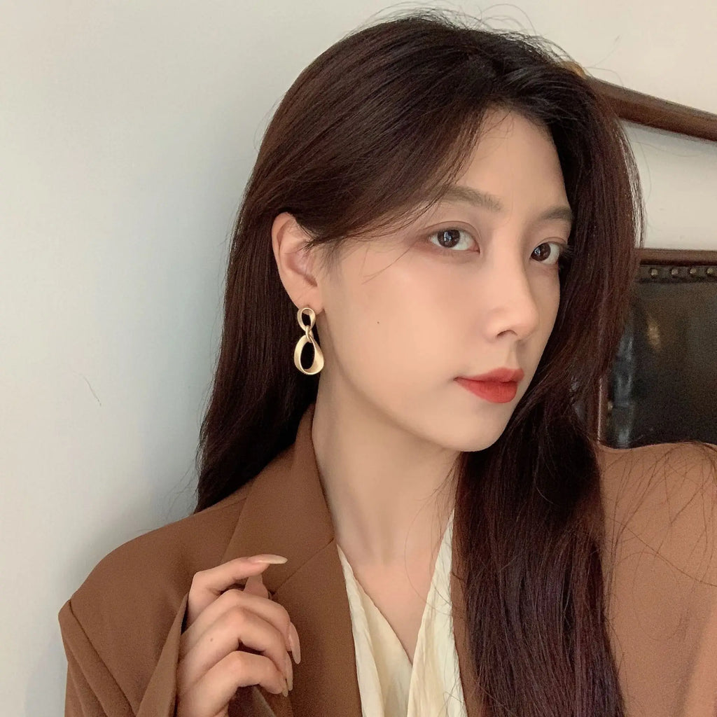 Velinna Irregularity