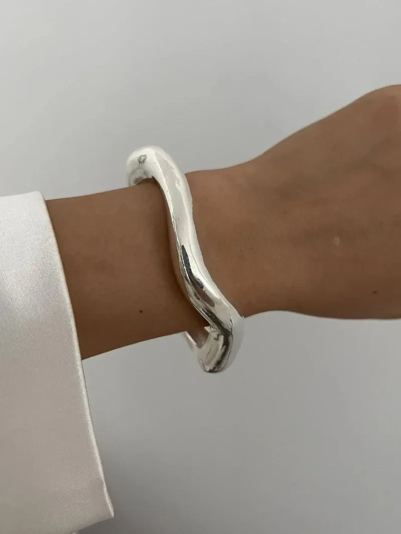 Vellina Wide Cuff
