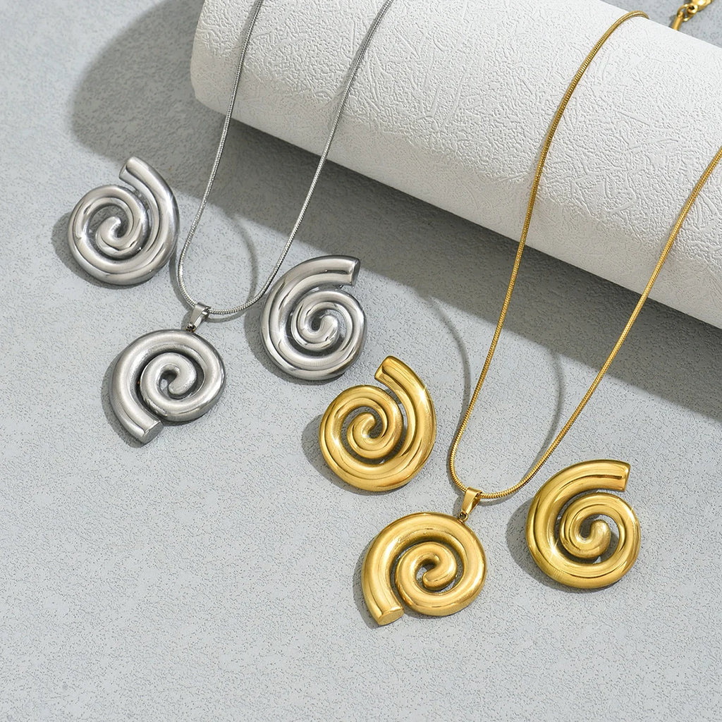 Velinna Sprial Pendan