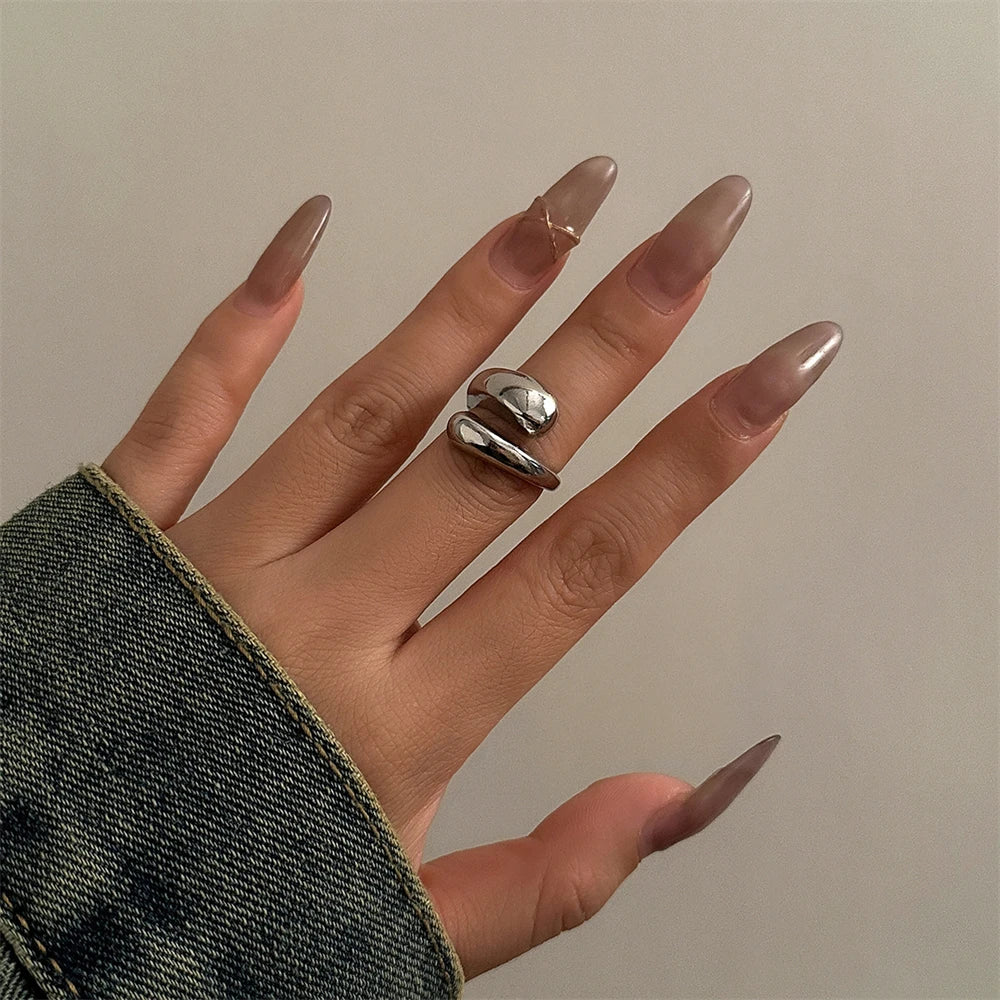 Velinna Wide Metal