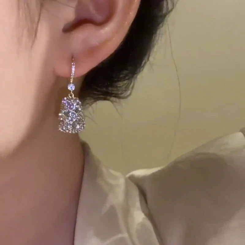 Velinna Shiny Zircon