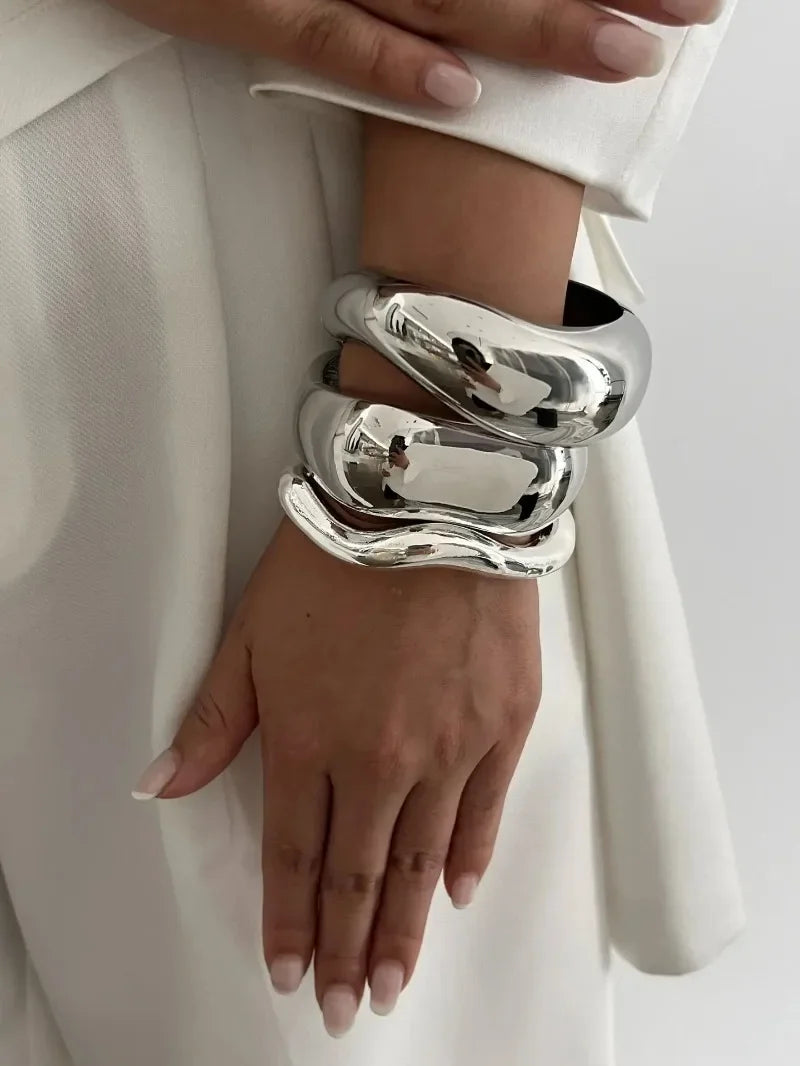 Vellina Wide Cuff