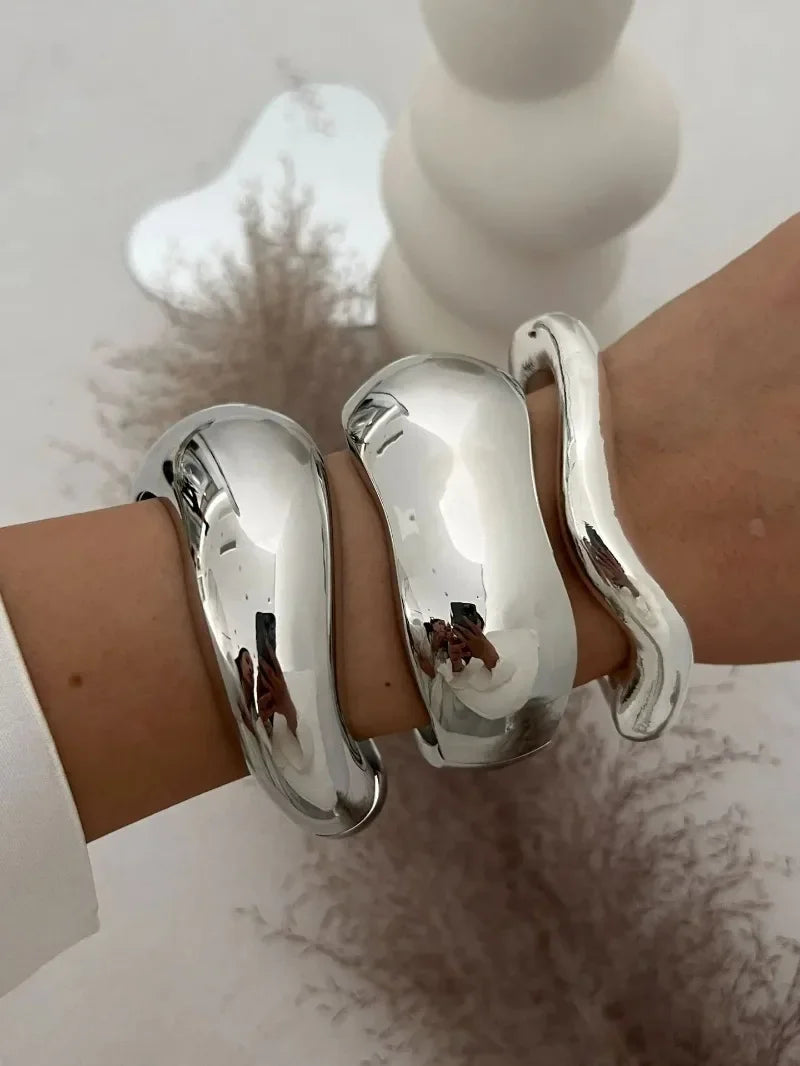 Vellina Wide Cuff