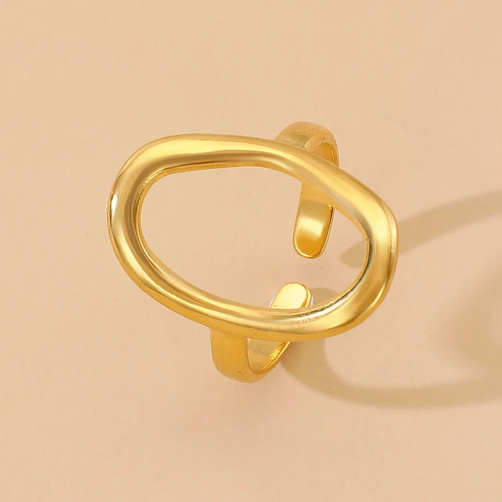 Vellina Hollow Ring