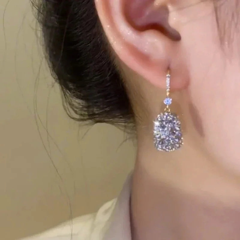 Velinna Shiny Zircon