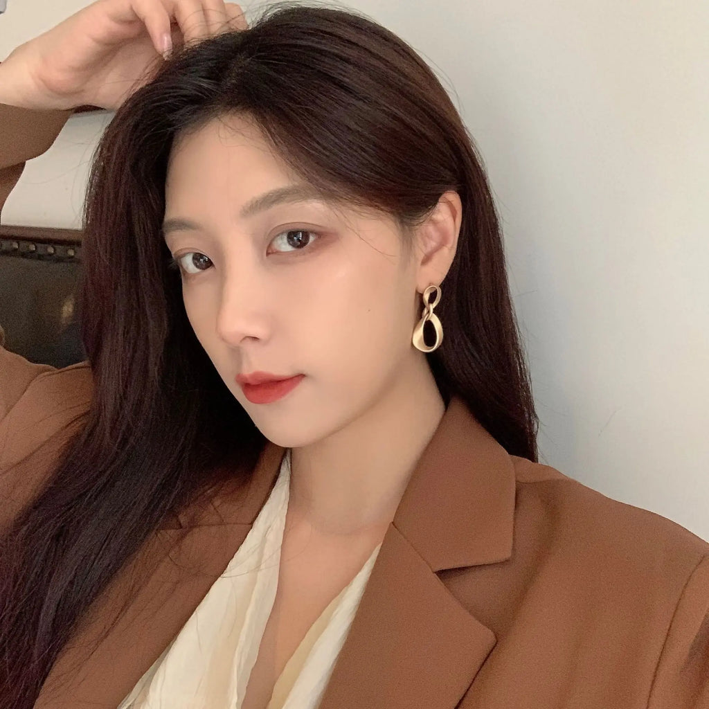 Velinna Irregularity