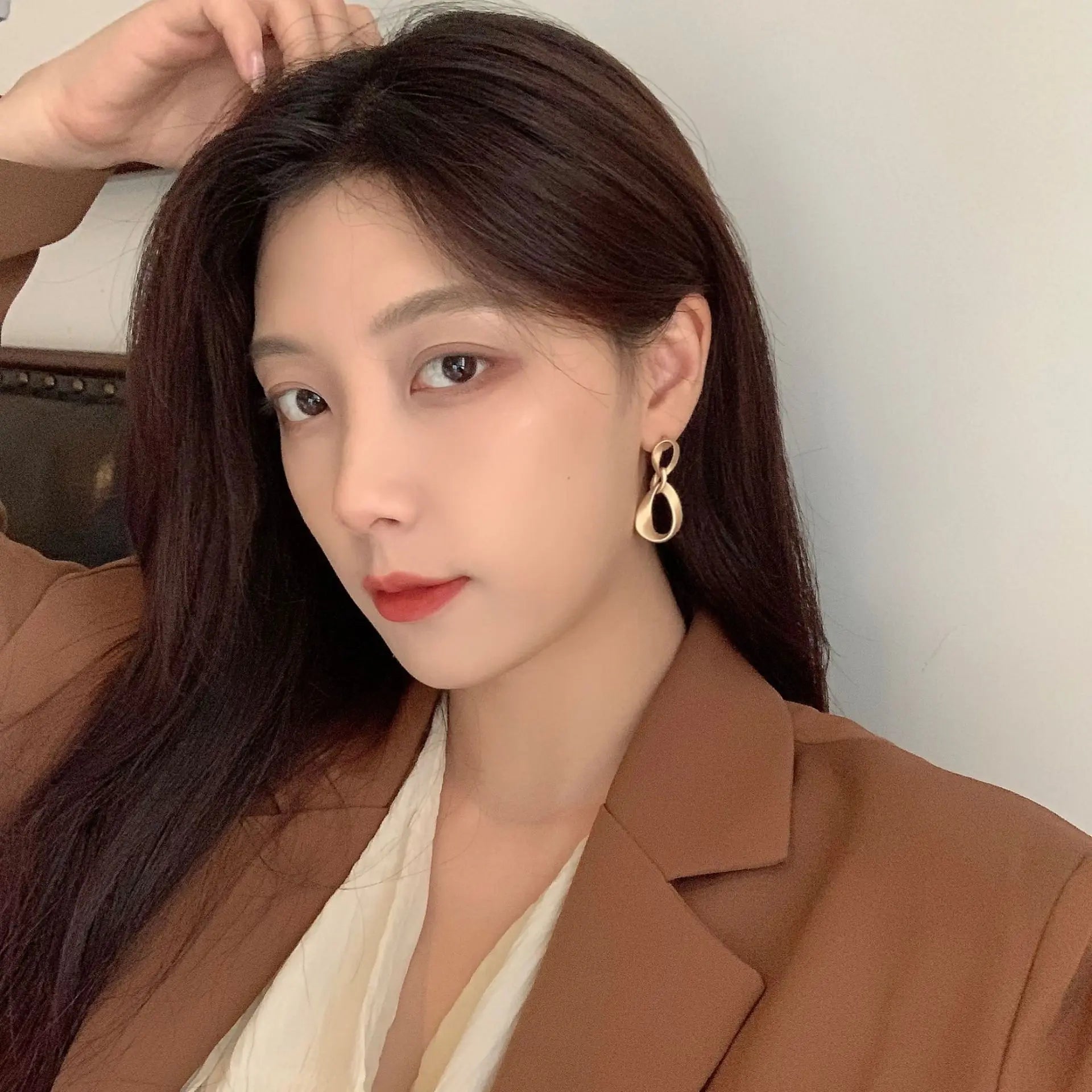 Velinna Irregularity