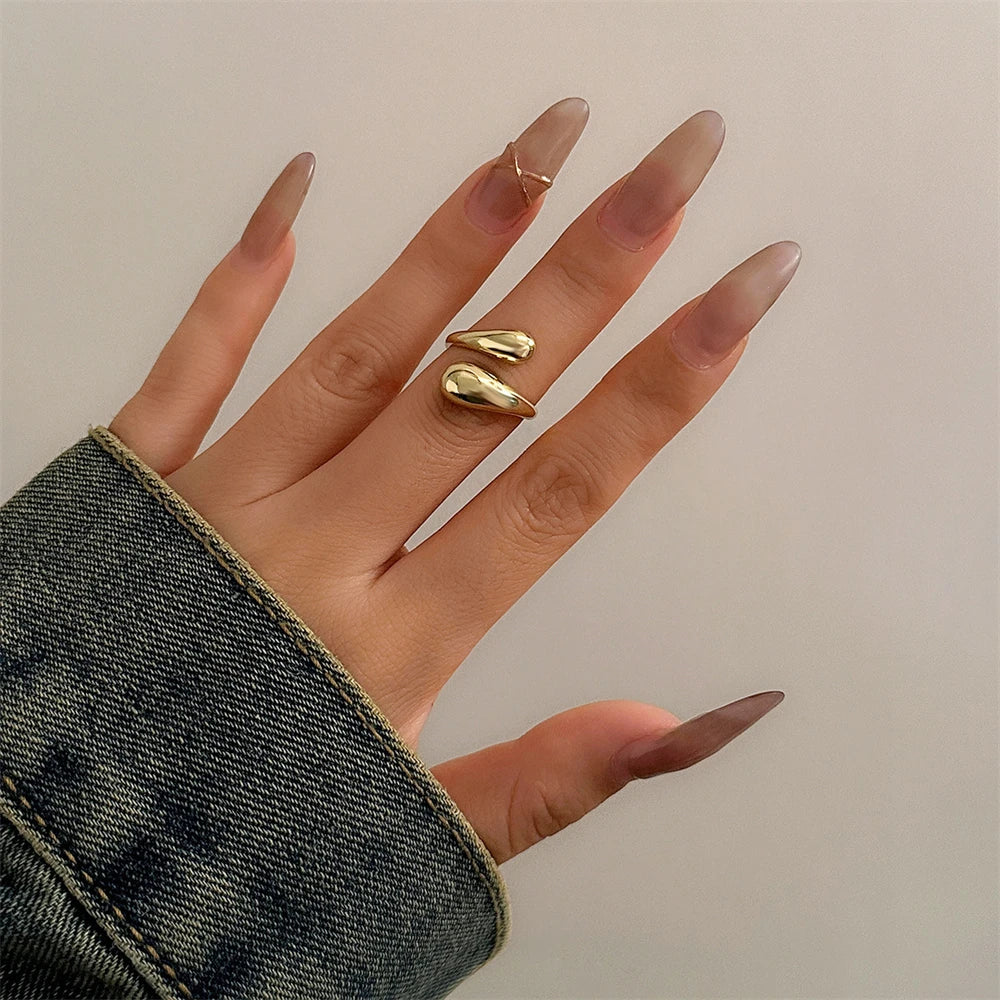 Velinna Wide Metal