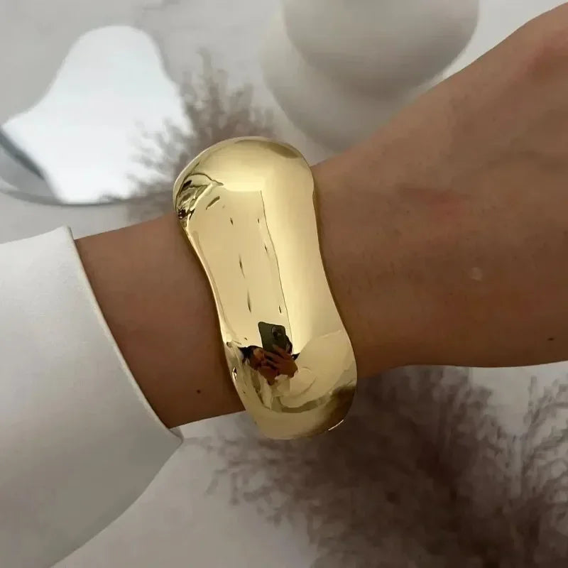 Vellina Wide Cuff
