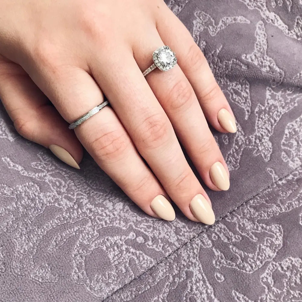 Vellina Wedding Rings