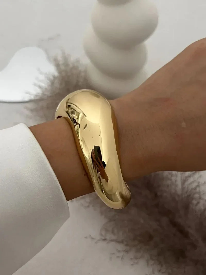 Vellina Wide Cuff